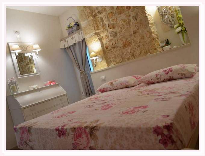 camera-matrimoniale-venere-shabby-bed and breakfast-cielididante-2